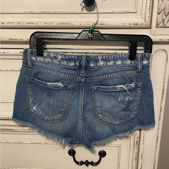 Denim Kancan Mid Rise Boyfriend Short - Picture 3 of 8